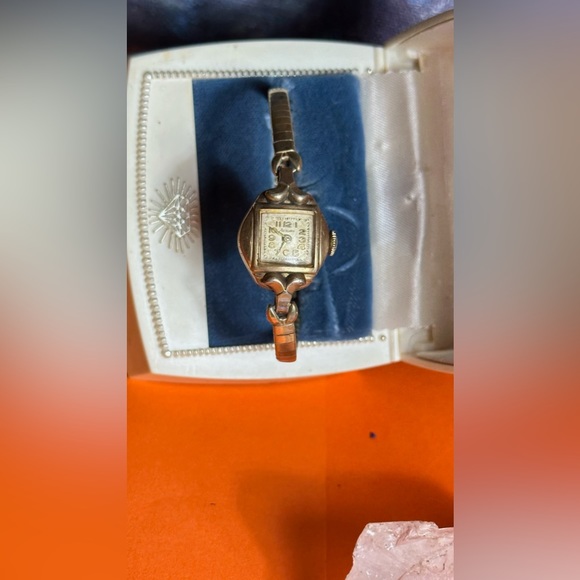 Antique women’s Avalon vintage 10k gold rolled watch - Picture 10 of 12